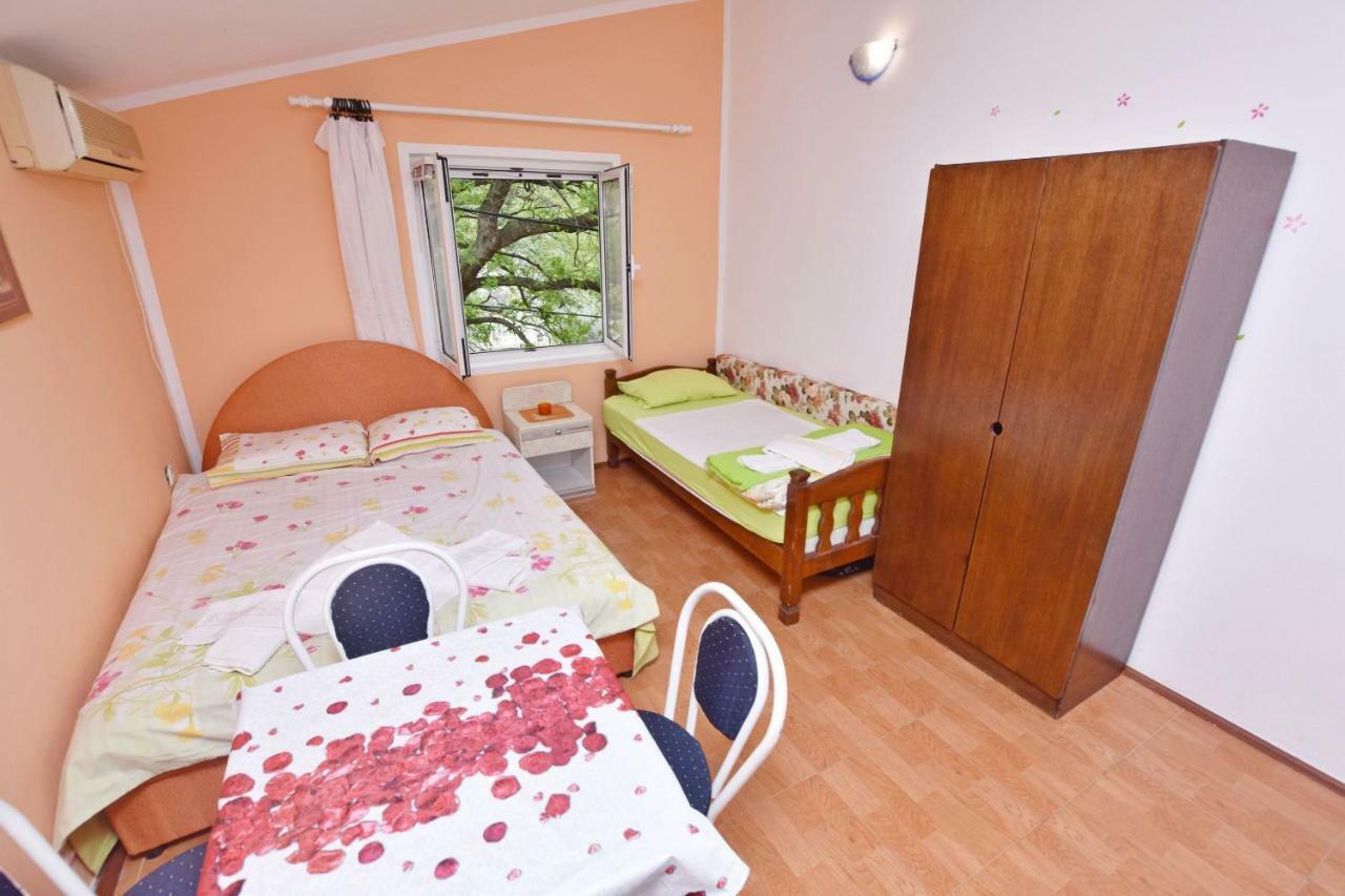 Apartments Siljak Petrovac Extérieur photo