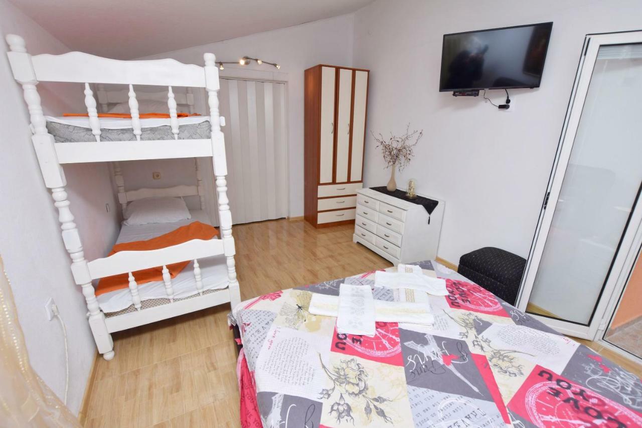 Apartments Siljak Petrovac Extérieur photo
