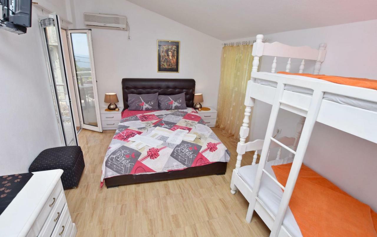 Apartments Siljak Petrovac Extérieur photo